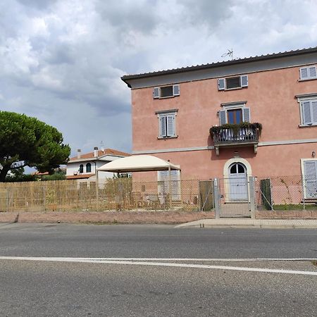 Appartamento Vada Exterior foto